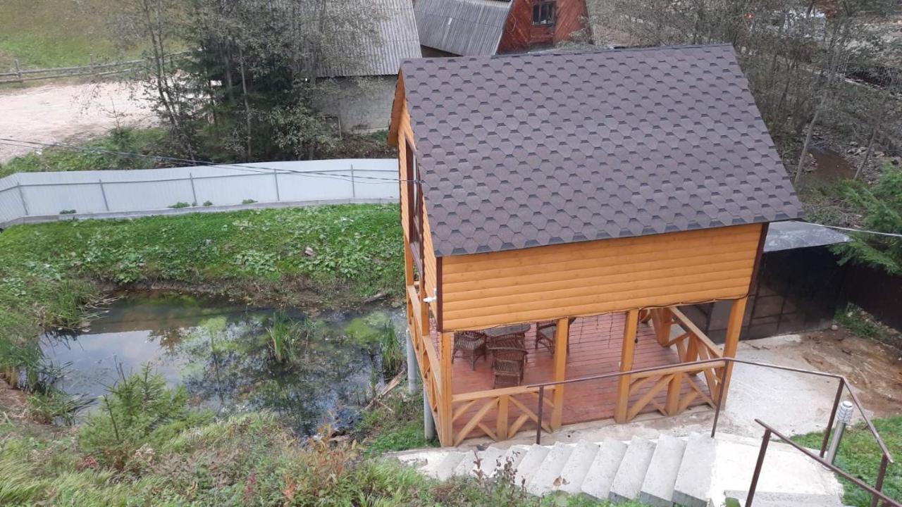 Bratkivchanka Hotel Yablunytsya Exterior photo